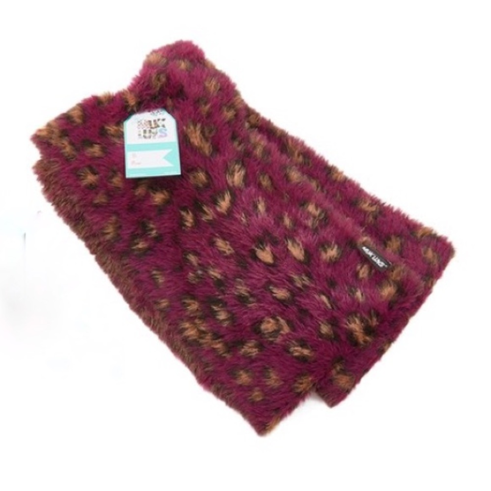 NWT Muk Luks Berry & Brown Leopard Scarf